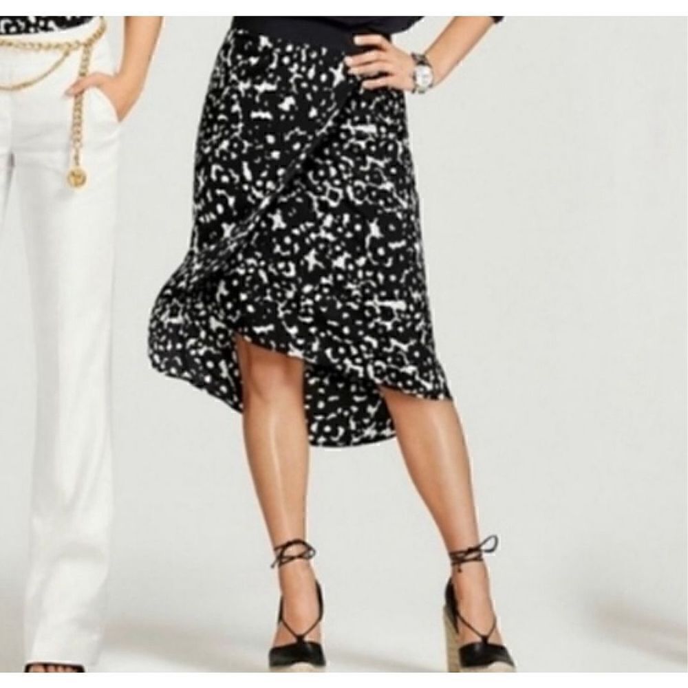CAbi Dixon skirt style 5321 sz Medium